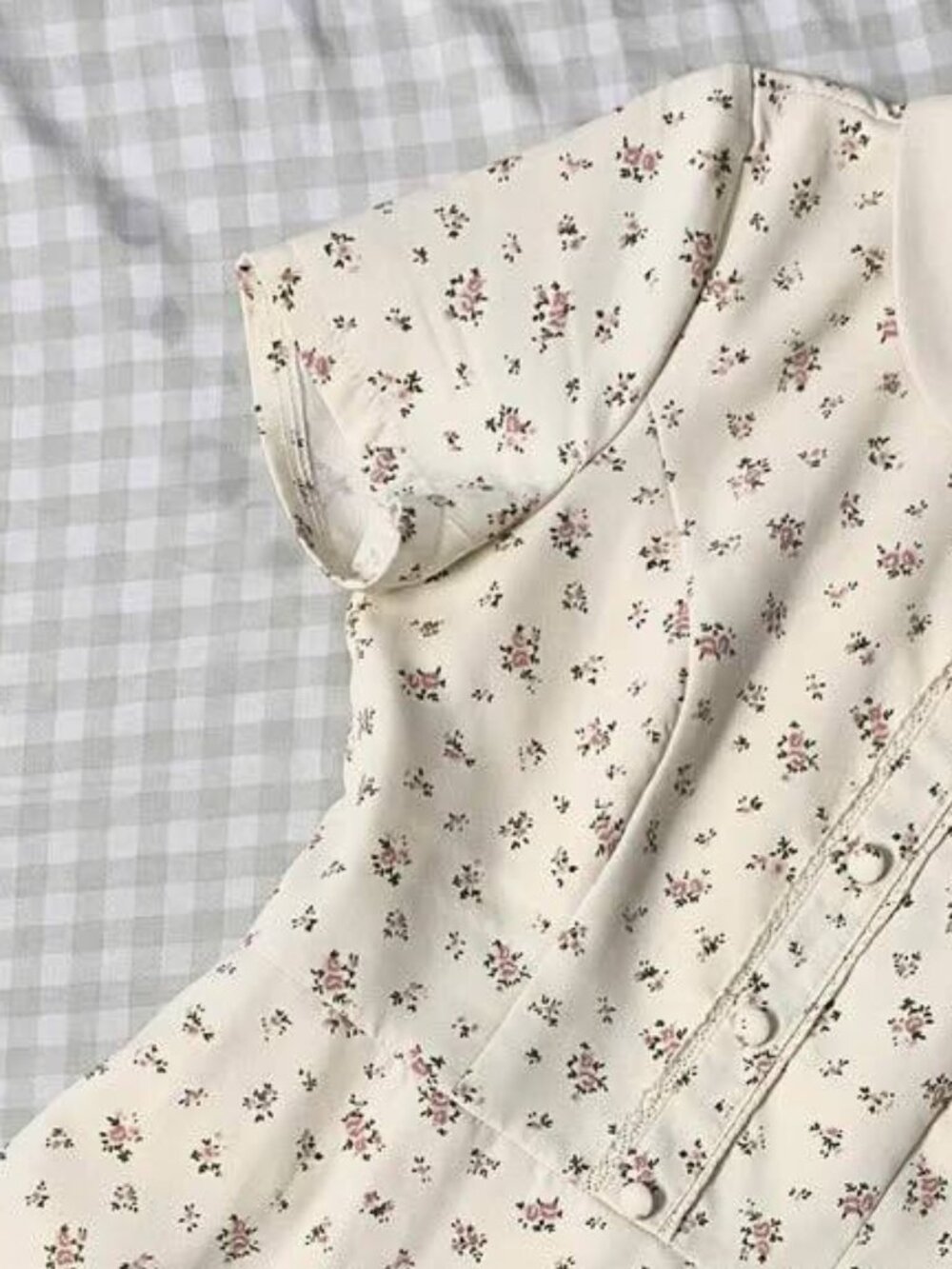 Cream Floral Mini Dress - Picture 3 of 3